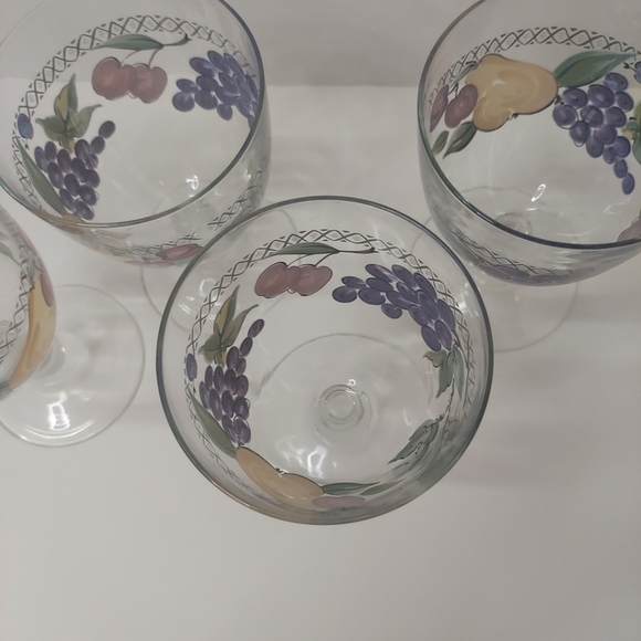 4 Painted Glass Goblets L'Amore By Nancy Calhoun Fruit Grapes Pears - Picture 3 of 8
